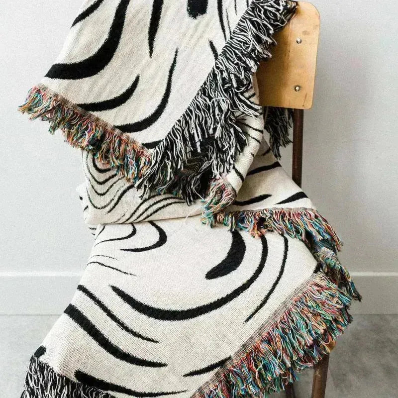 Abstract Wave Throw Blanket - Fluffyslip