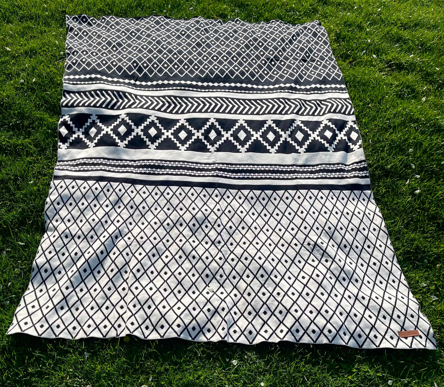 Benevolent Diamond Cotton Throw Blanket