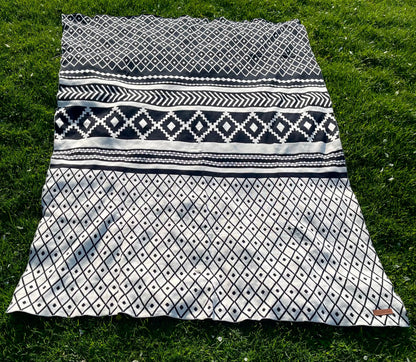 Benevolent Diamond Cotton Throw Blanket