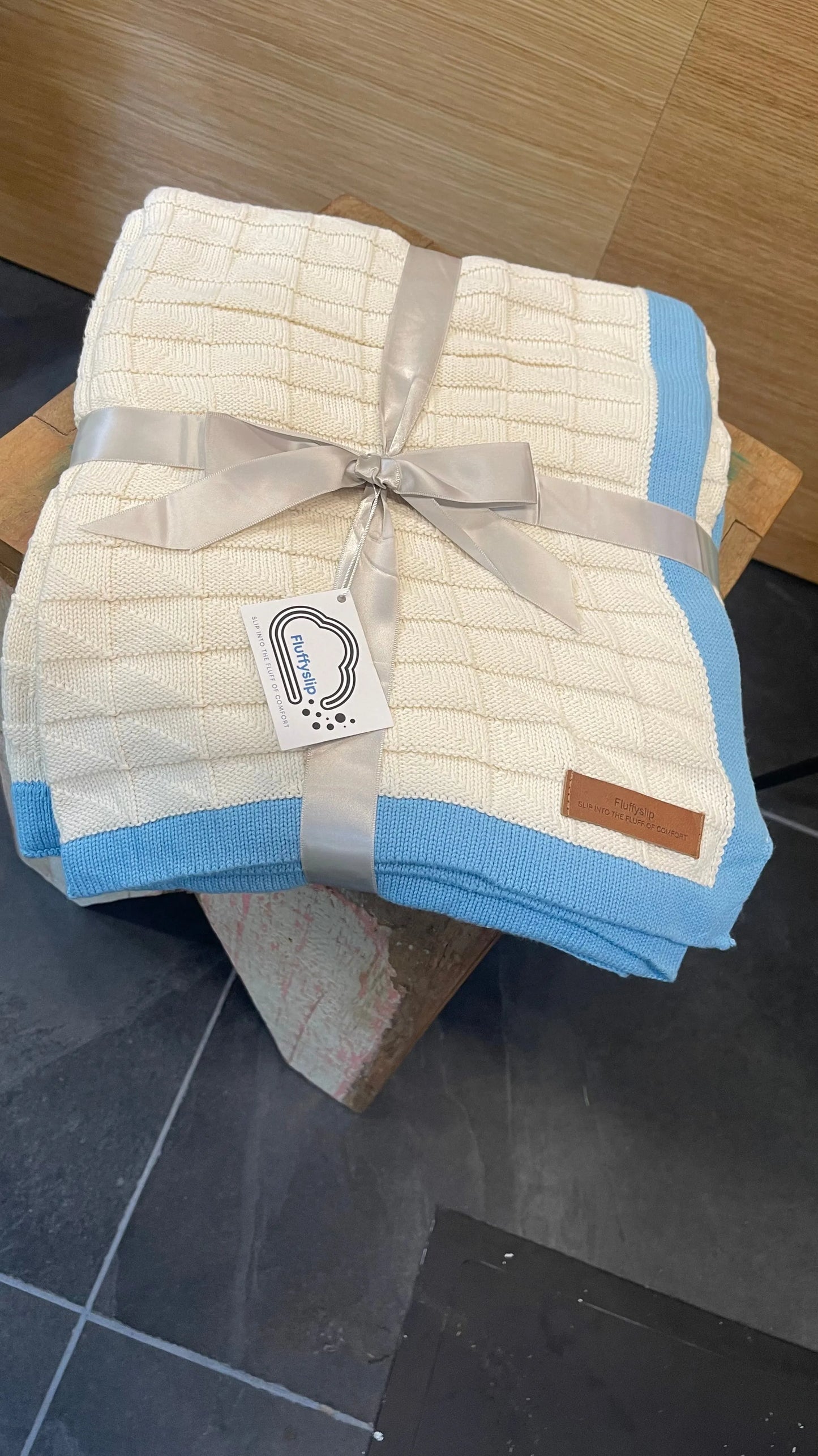 Border Squareview Cotton Throw Blanket