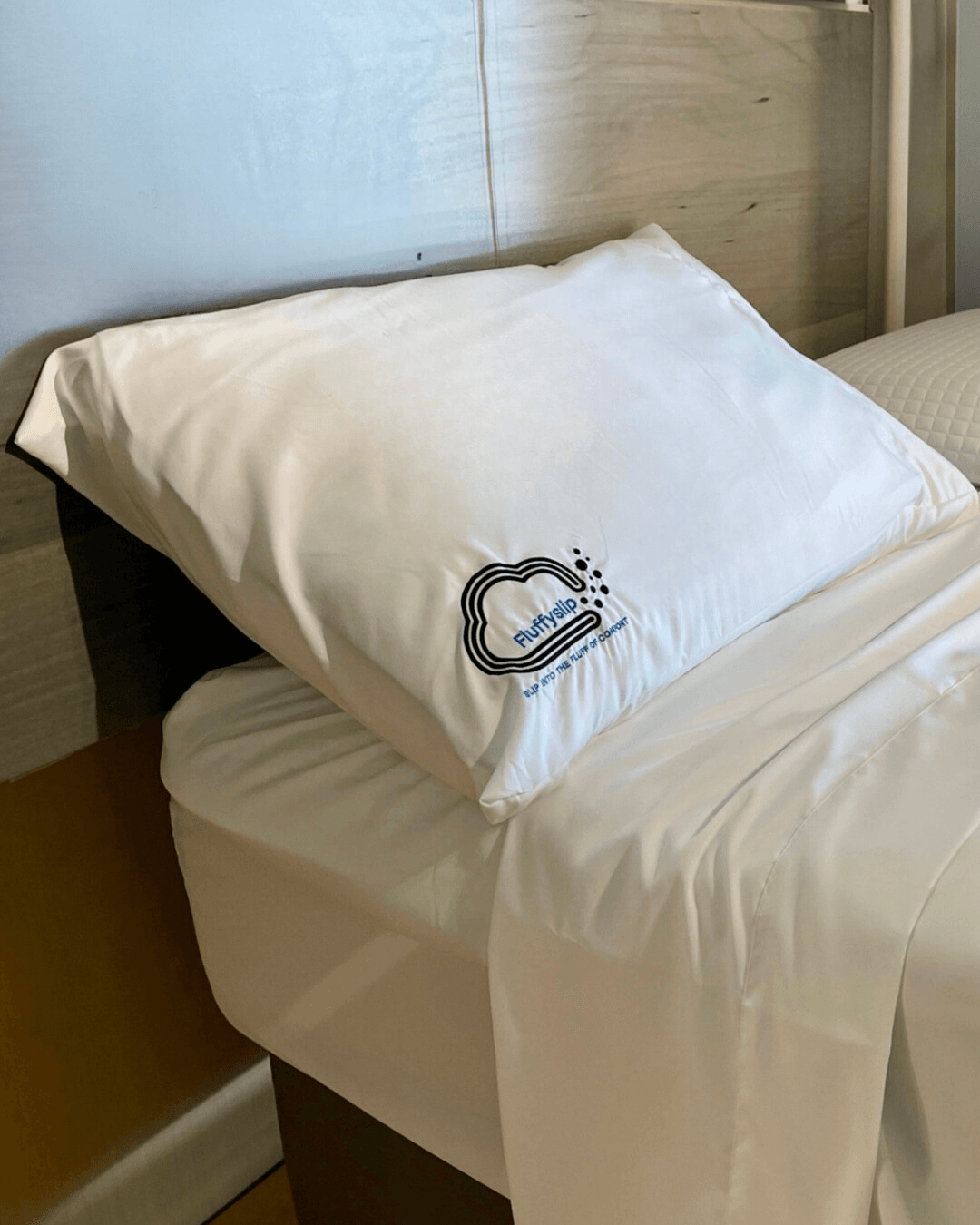 White brushed microfiber bedsheets on a bed by fluffyslip