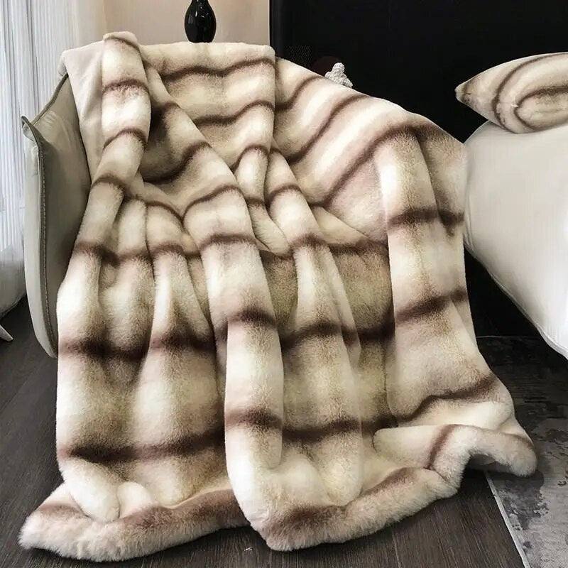 Camber Luxury Faux Fox Blanket - Fluffyslip