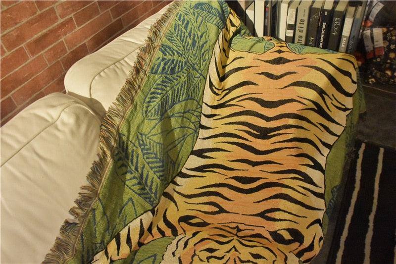 Cartoon Leaf Tiger Throw Blanket - Fluffyslip