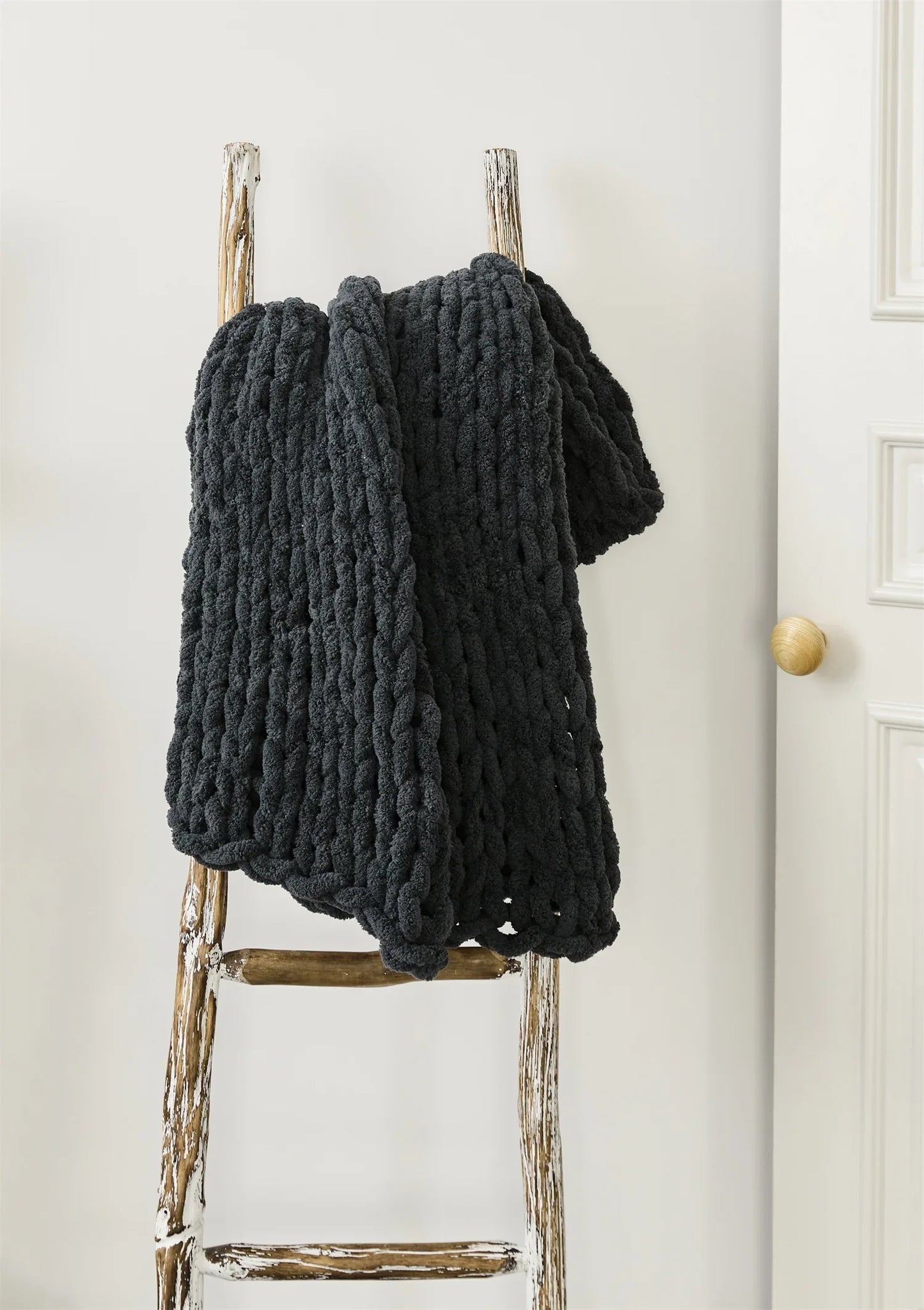 Cozy Chenille Woven Throw Blanket