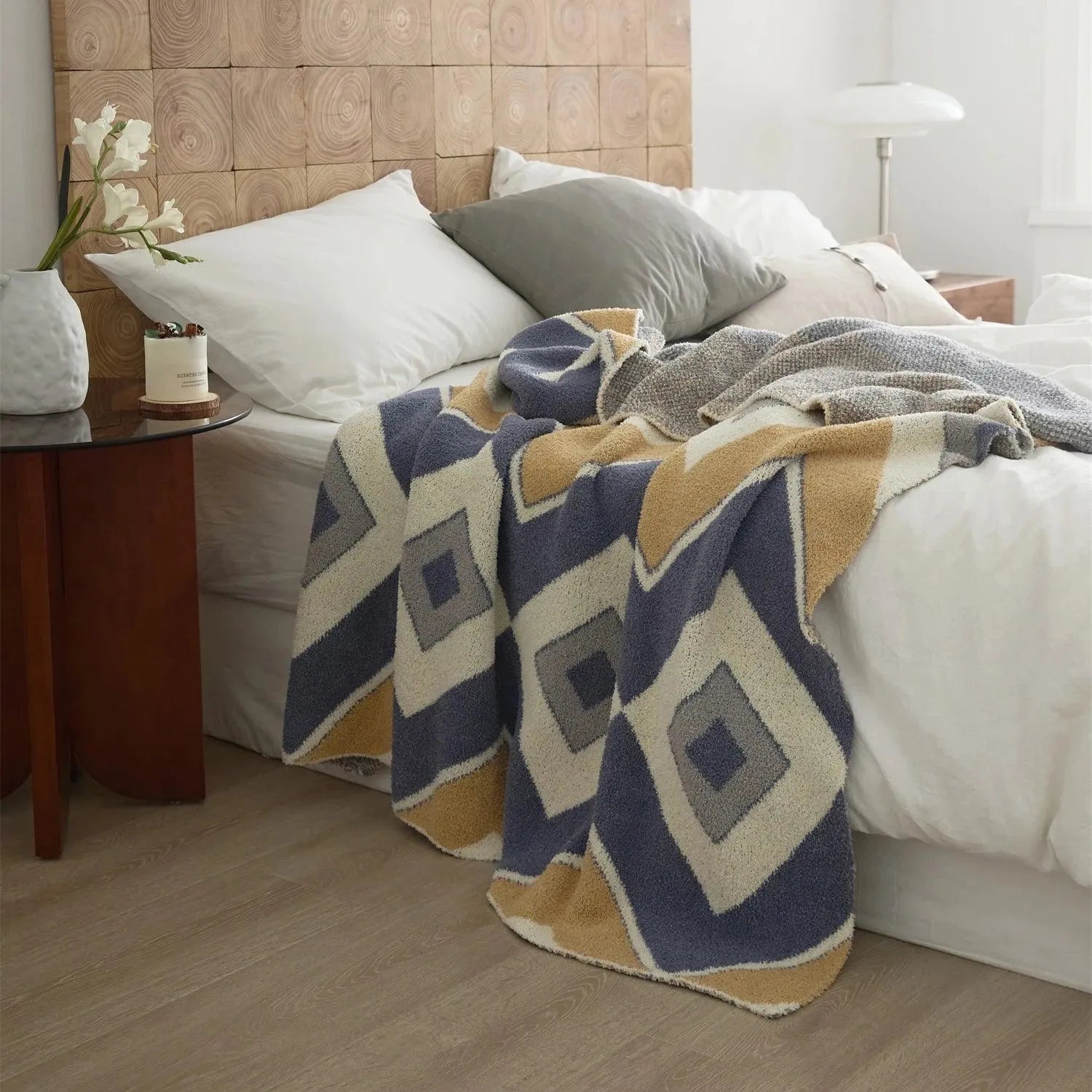 Endless Square Microfiber Throw Blankets | Fluffyslip