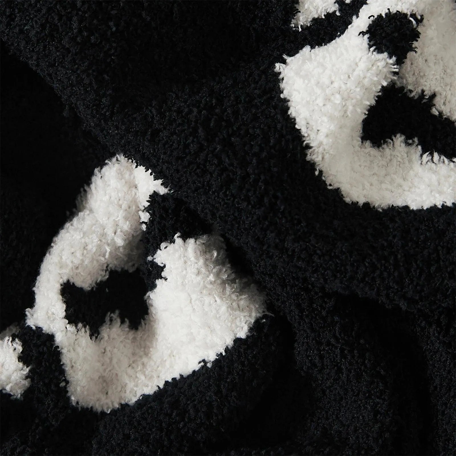 Football Pattern Microfiber Throw Blanket - Fluffyslip