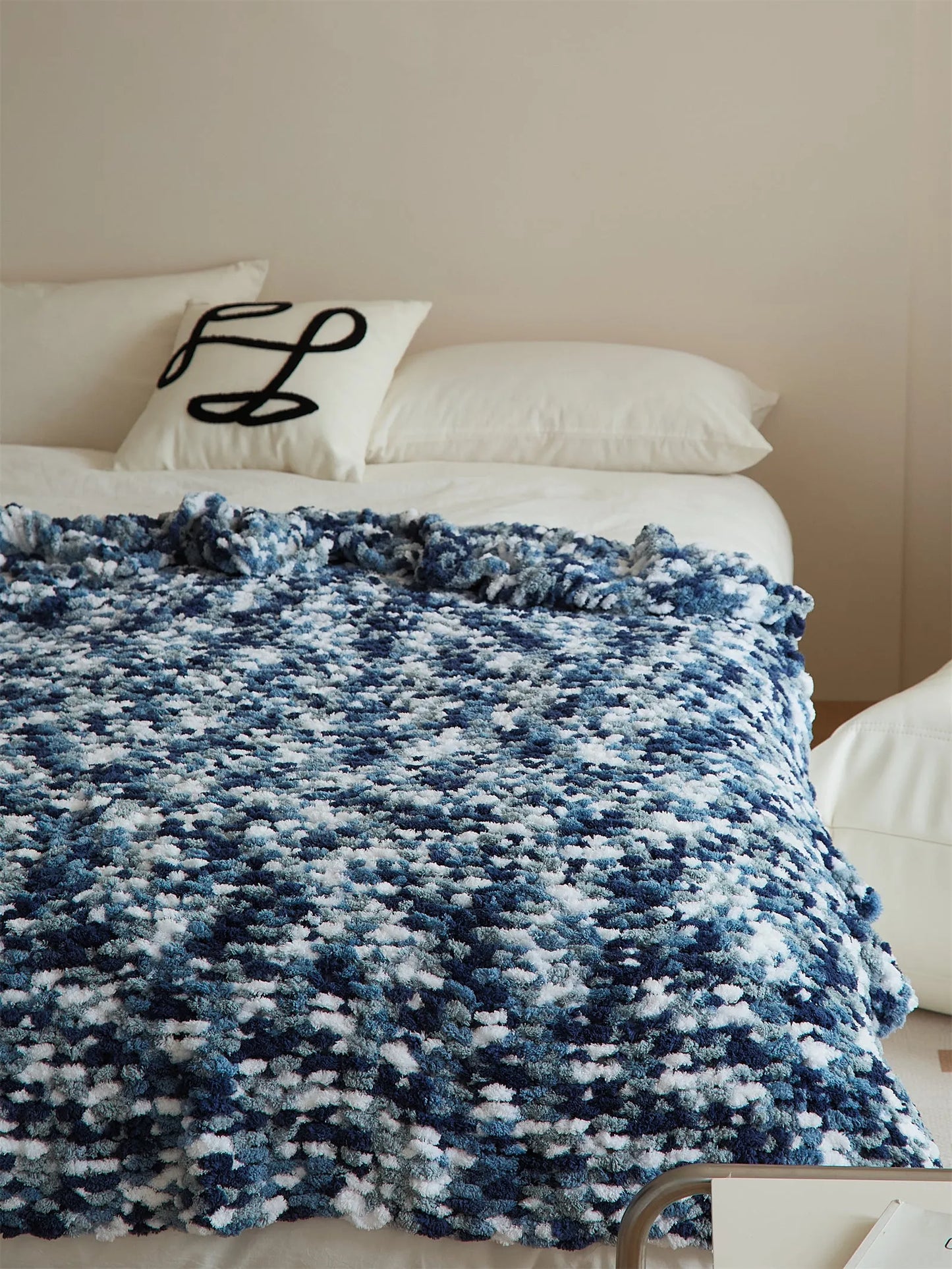 Gradient Glow Fuzzy Knit Blanket