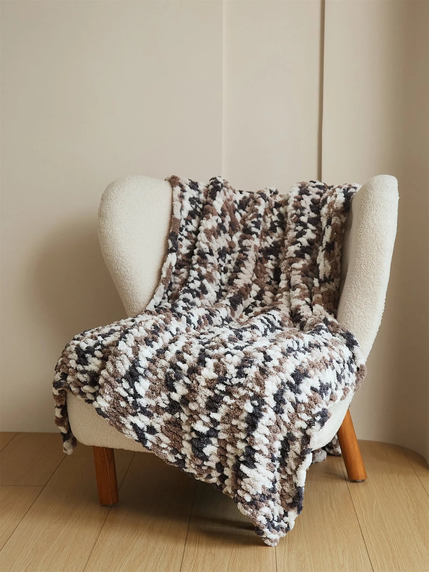 Gradient Glow Fuzzy Knit Blanket