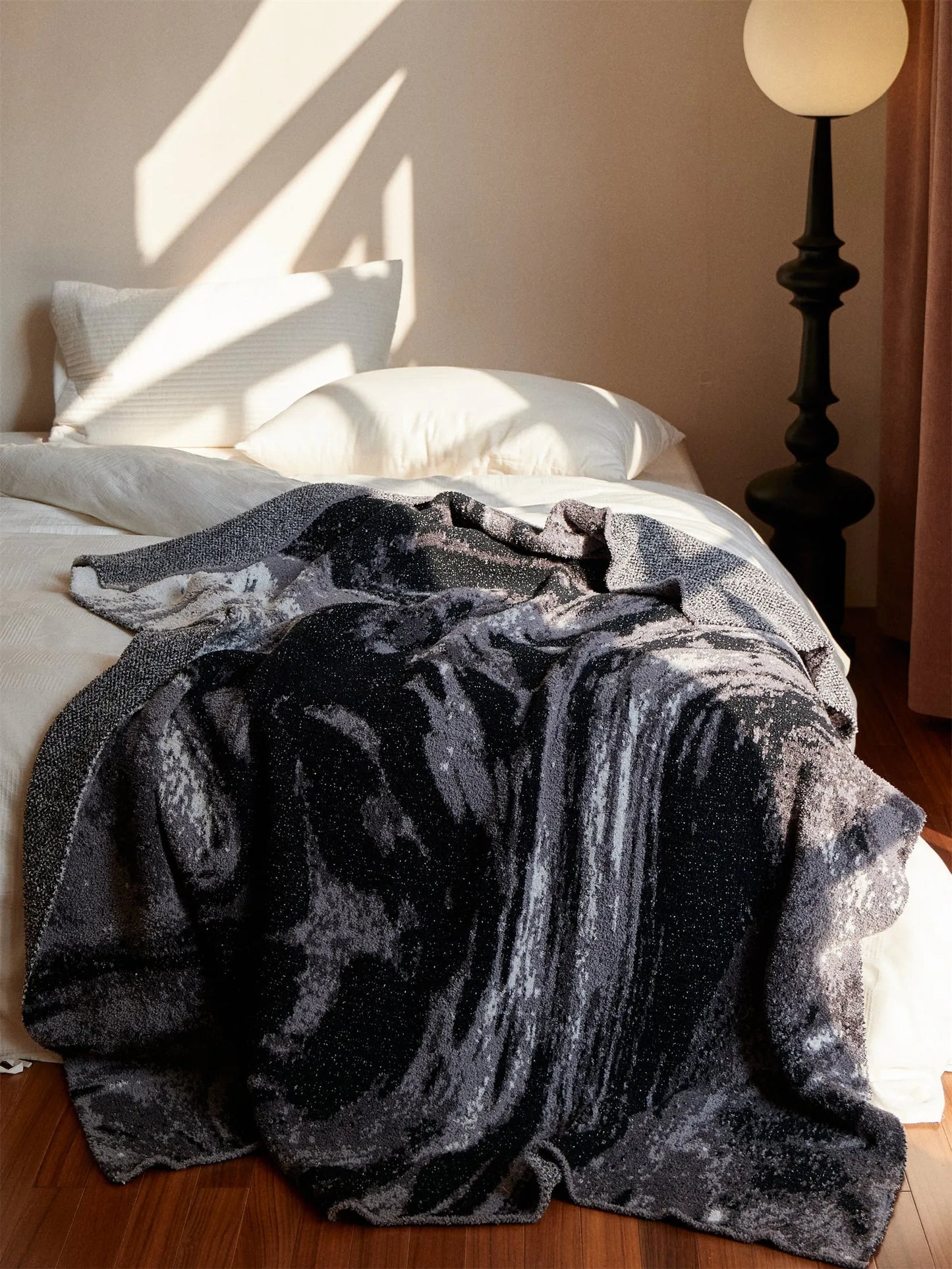 Gradient Swirl Microfiber Throw Blanket