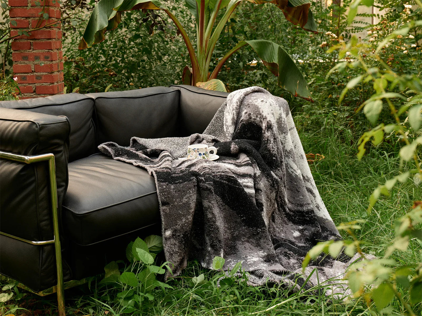 Gradient Swirl Microfiber Throw Blanket