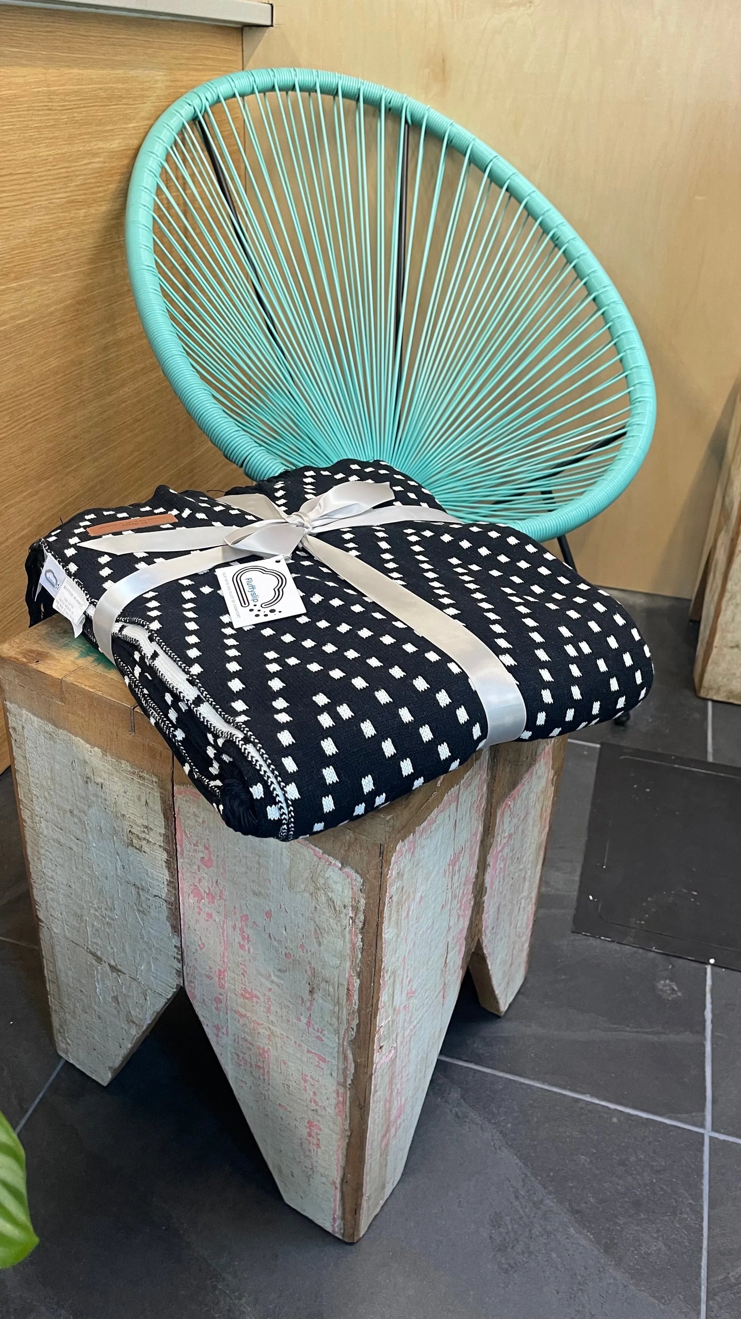 Infinite Stars Cotton Tassel Throw Blanket