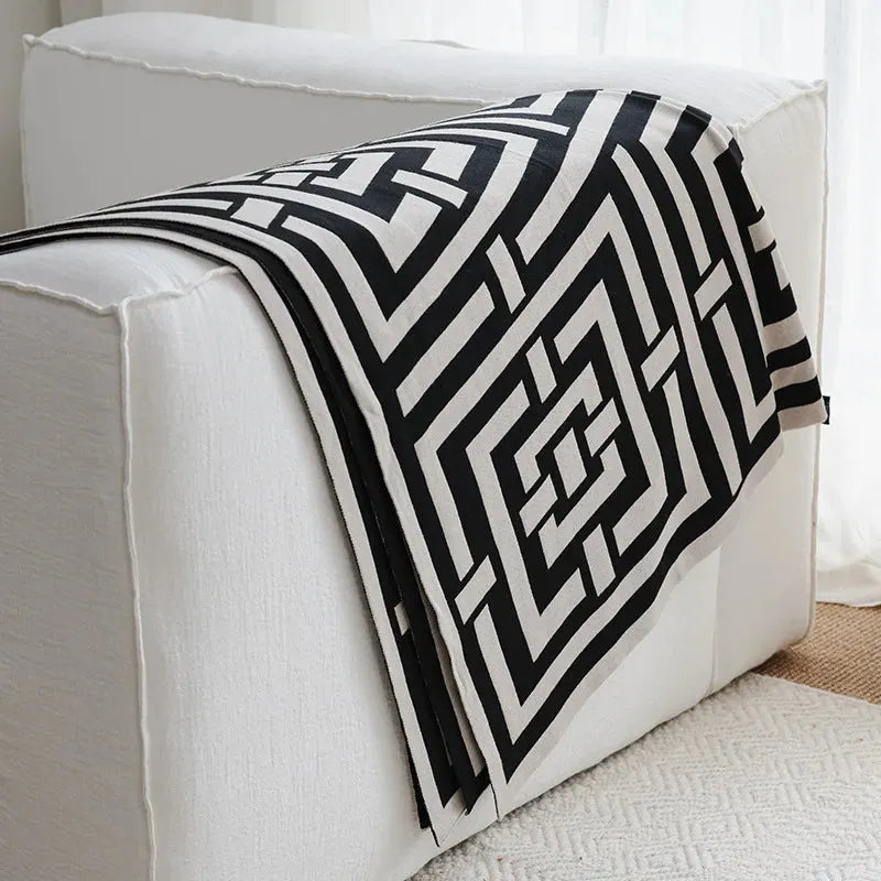 Intertwined Square Luxury Throw Blanket - Fluffyslip