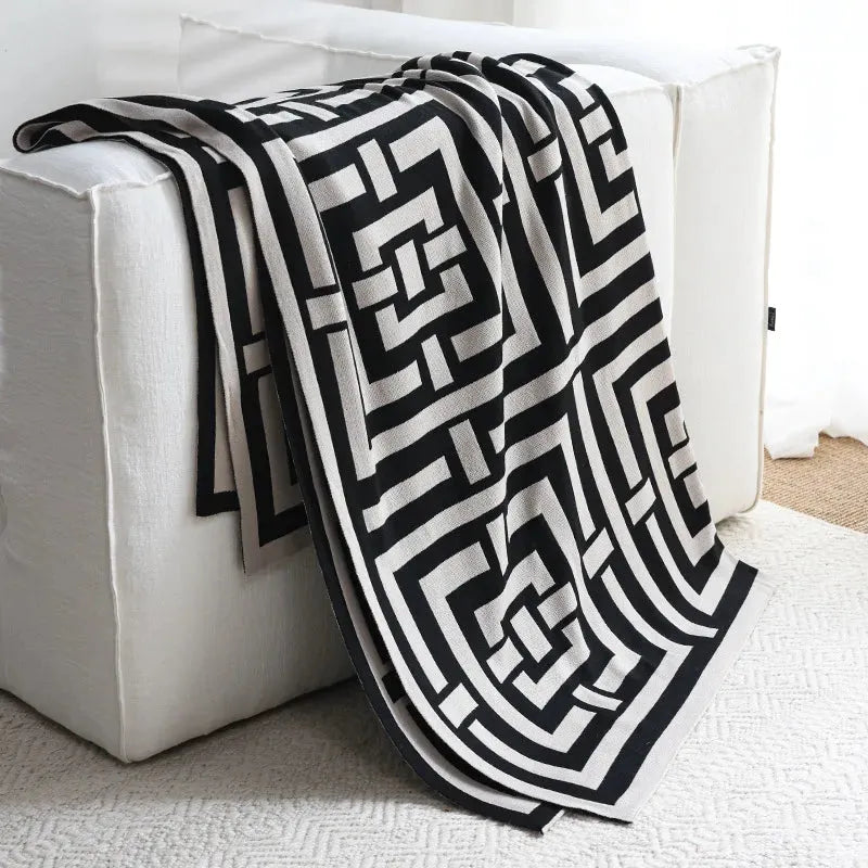 Intertwined Square Luxury Throw Blanket - Fluffyslip