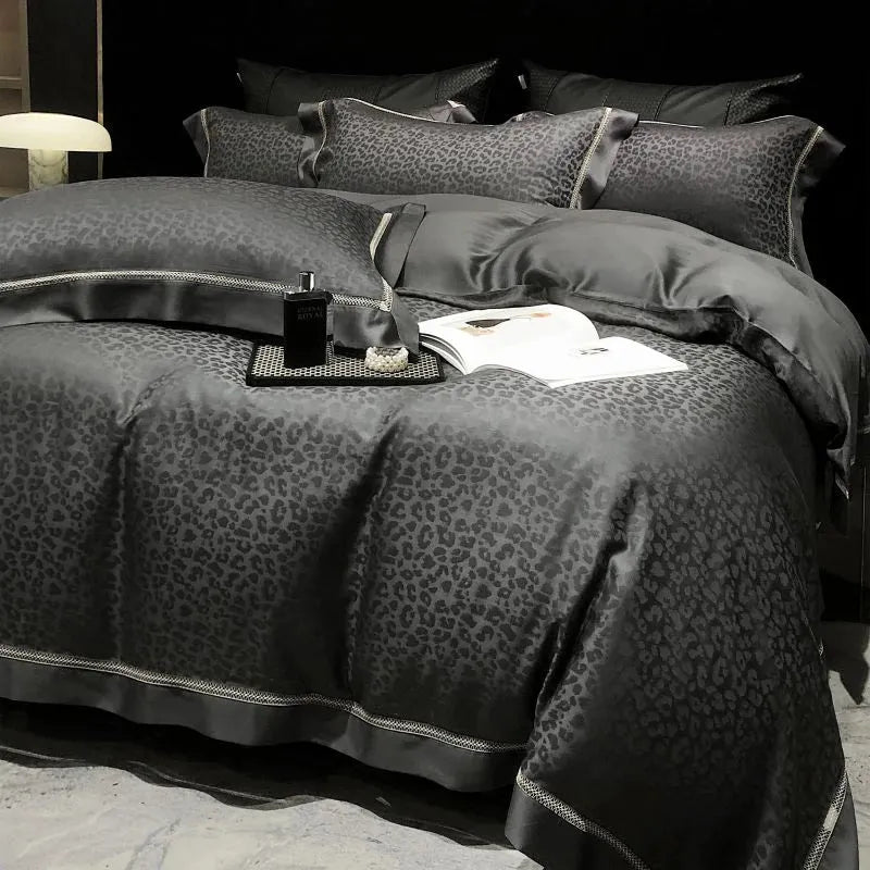 Leopard luxe Bordered Duvet Cover Set - Fluffyslip