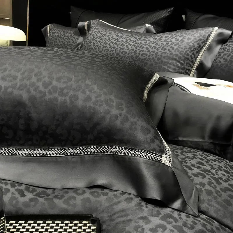 Leopard luxe Bordered Duvet Cover Set - Fluffyslip