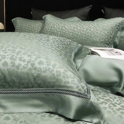 Leopard luxe Bordered Duvet Cover Set - Fluffyslip