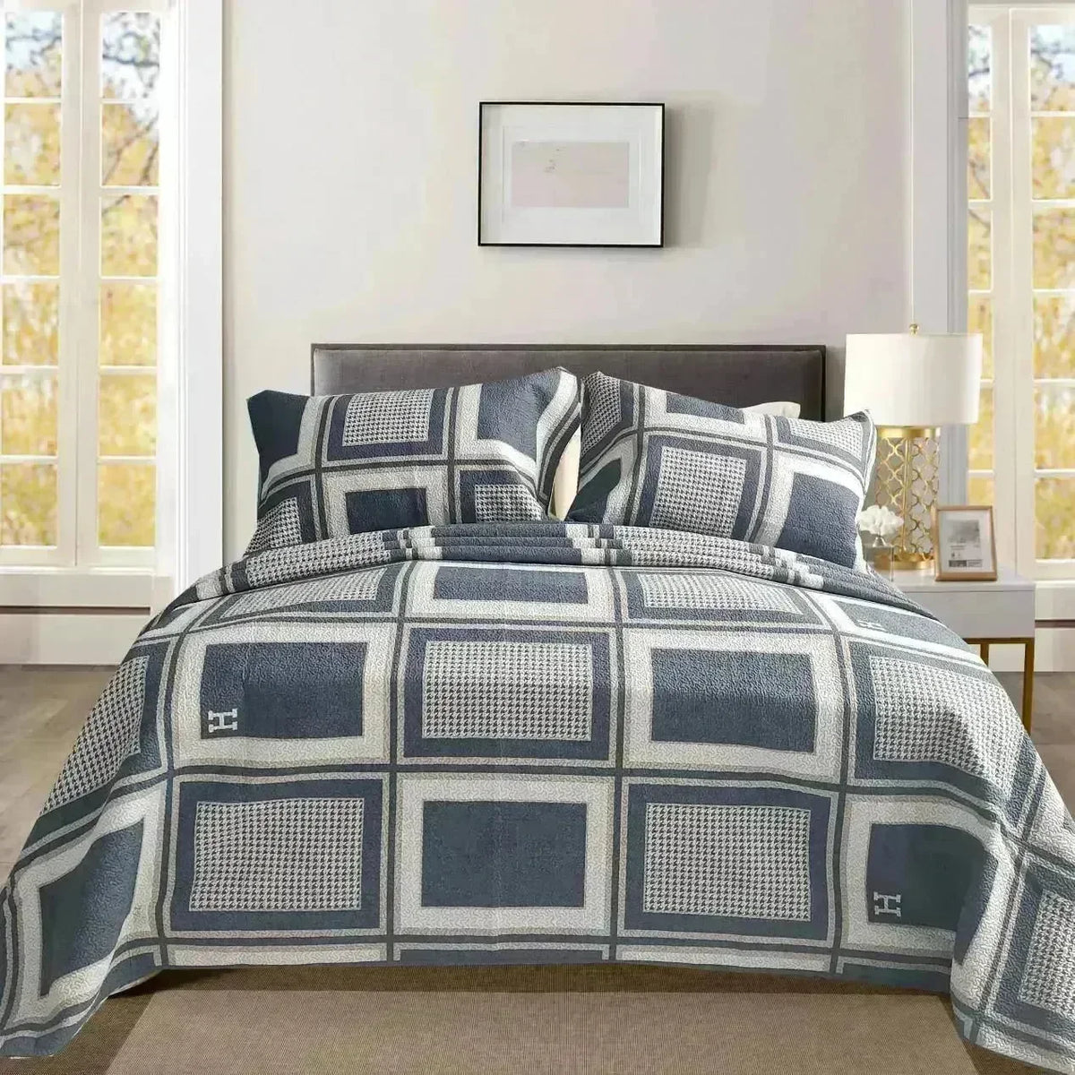 Quilted houndstooth Reversible Coverlet Set - Fluffyslip