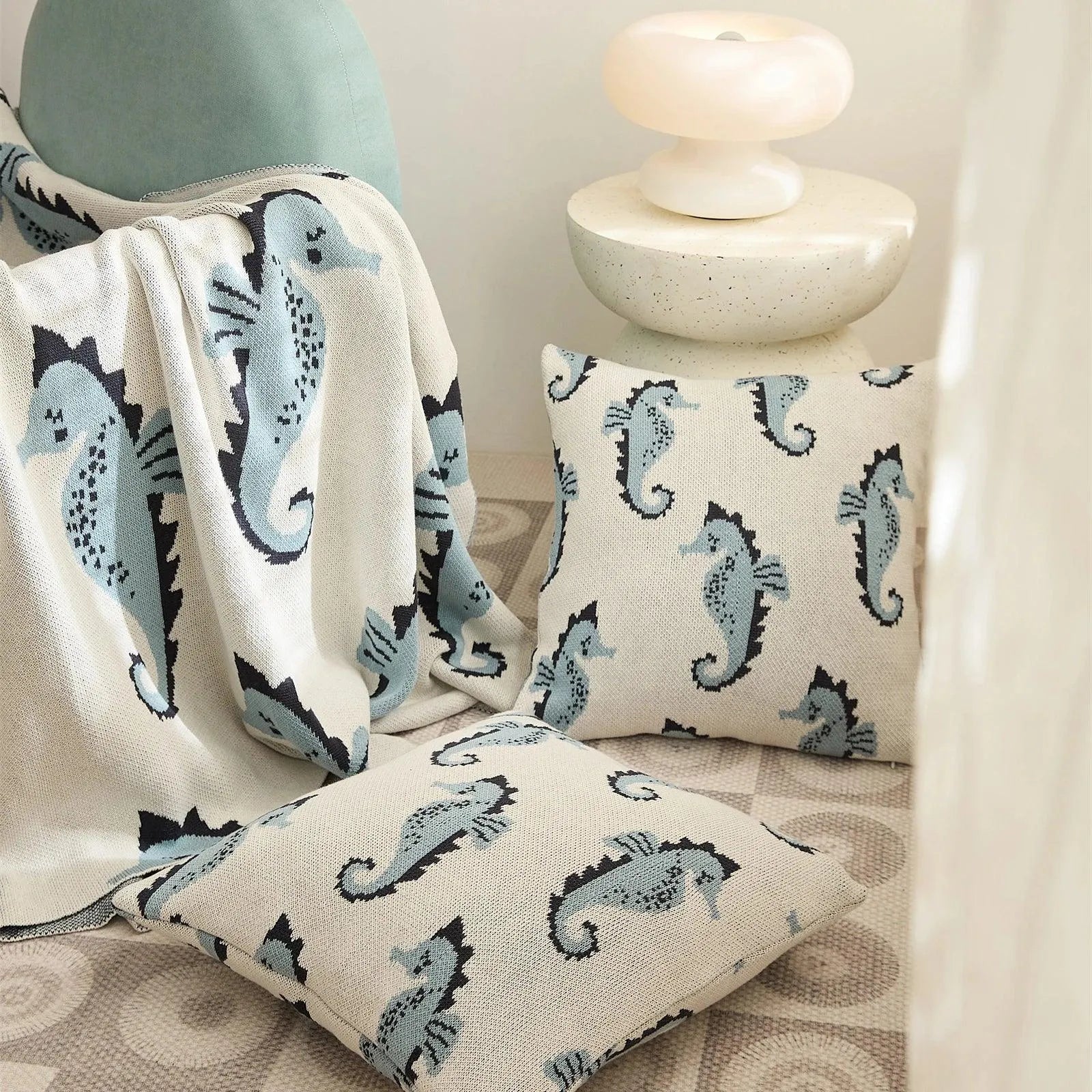 Seahorse Serenity Cotton Throw Blanket - Fluffyslip