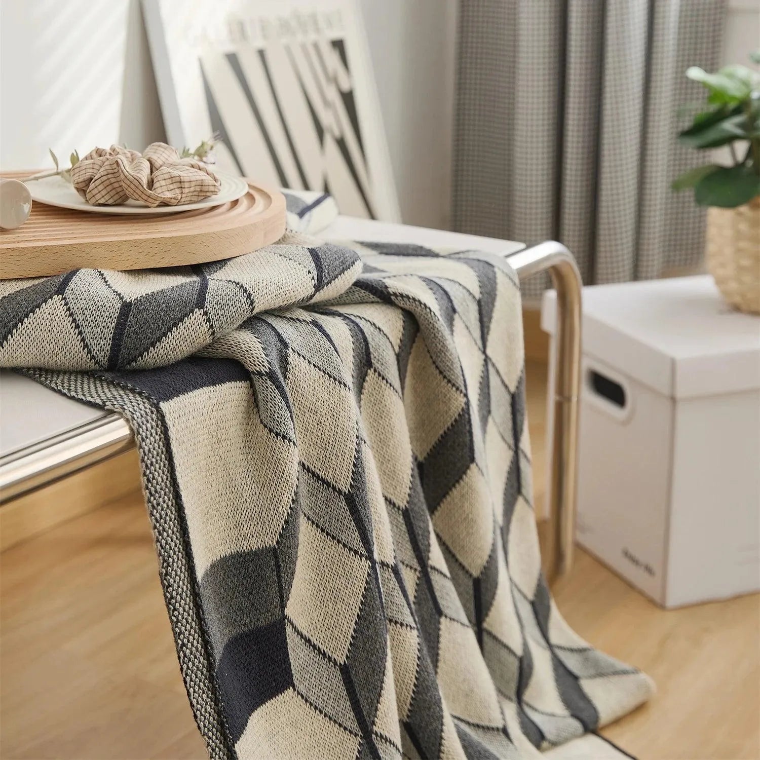 Sleek Three-Dimensional Plaid Throw Blanket - Fluffyslip
