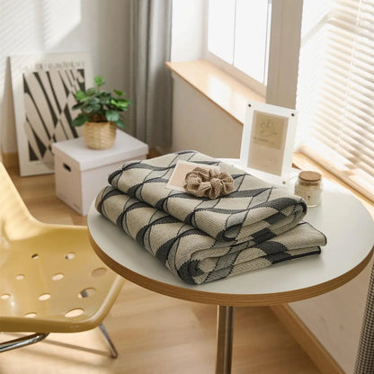 Sleek Three-Dimensional Plaid Throw Blanket - Fluffyslip