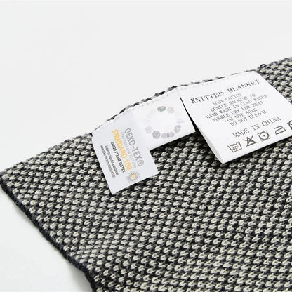 Sleek Three-Dimensional Plaid Throw Blanket - Fluffyslip