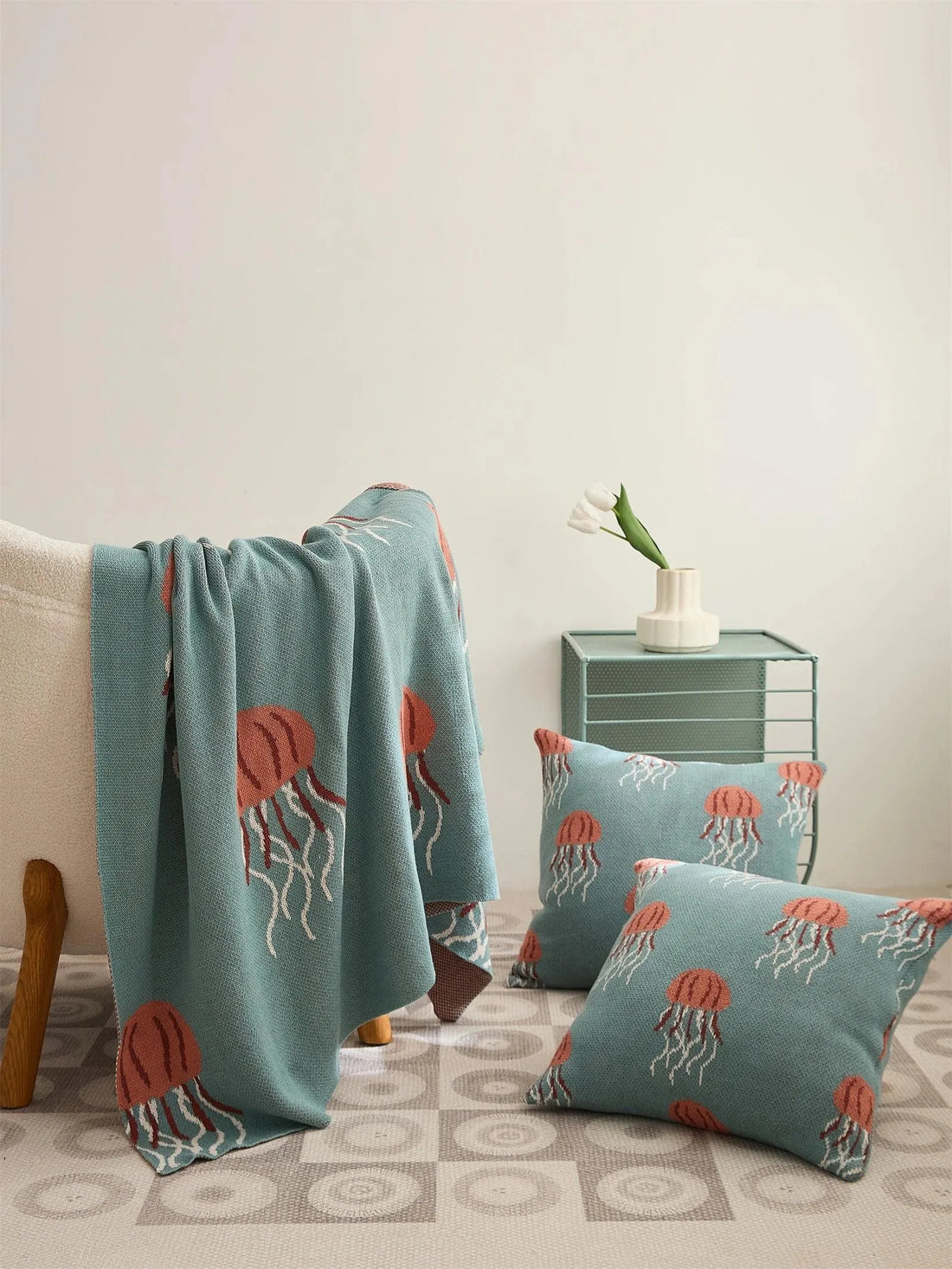 Tranquil Jellyfish Jacquard Throw Blanket - Fluffyslip