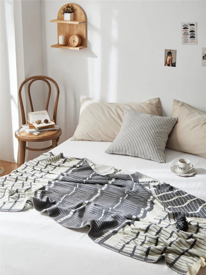 Vintage Bloom Pom Pom Cotton Throw Blanket