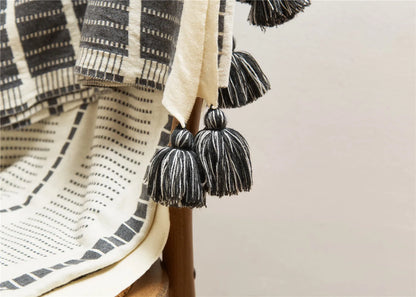 Vintage Bloom Pom Pom Cotton Throw Blanket