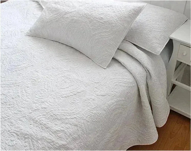 White Embroidery Coverlet Set - Fluffyslip