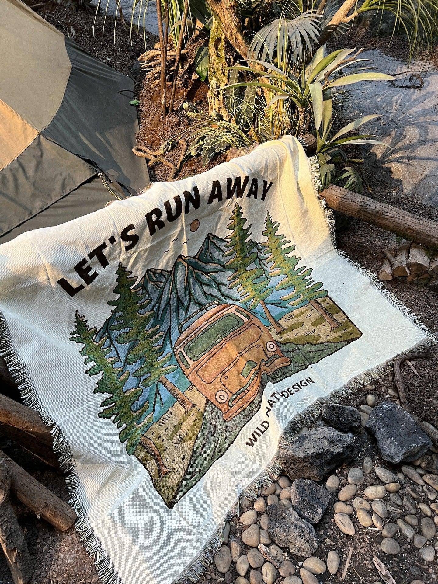 Wilderness Retreat Cozy Throw Blanket - Fluffyslip