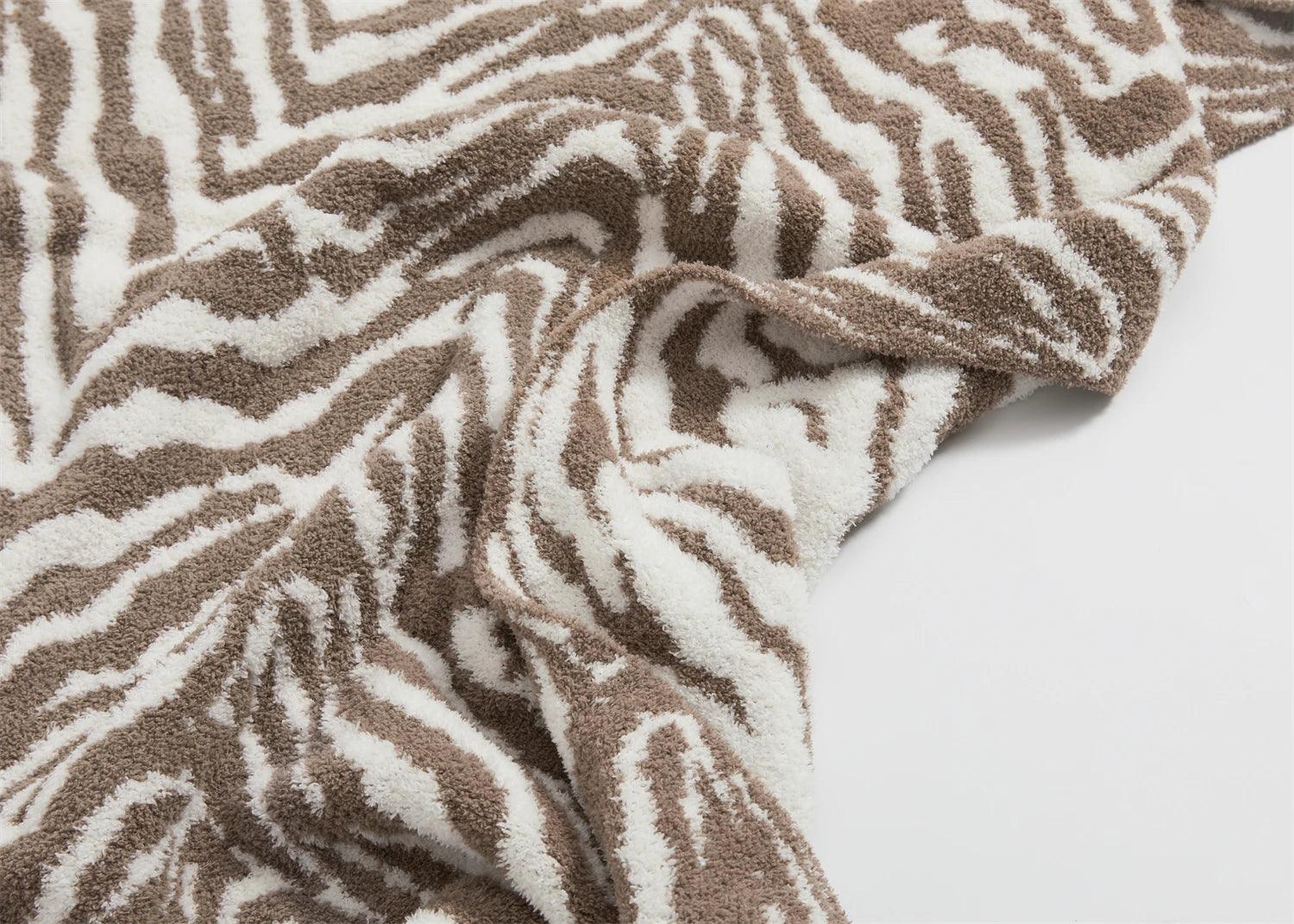 Zebra Stripe Microfiber Throw Blanket - Fluffyslip