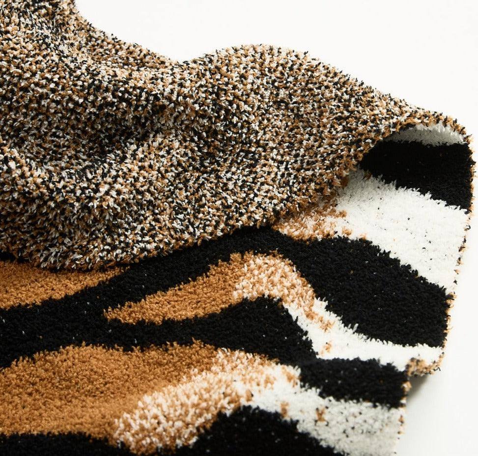 Tiger Stripe Throw Blanket - Fluffyslip