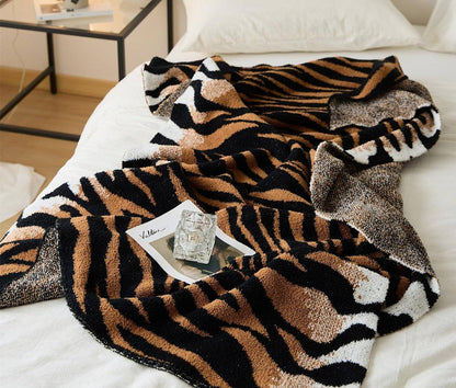 Tiger Stripe Throw Blanket - Fluffyslip